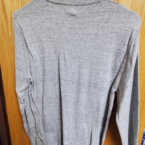 H&M Gray sweater - Picture 2 of 2